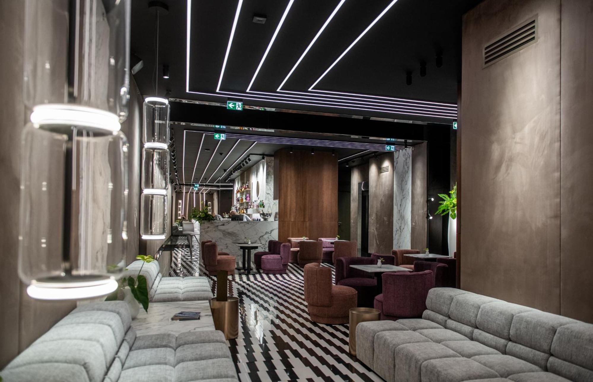 Hotel Blow Up Hall — Zdjęcia 2